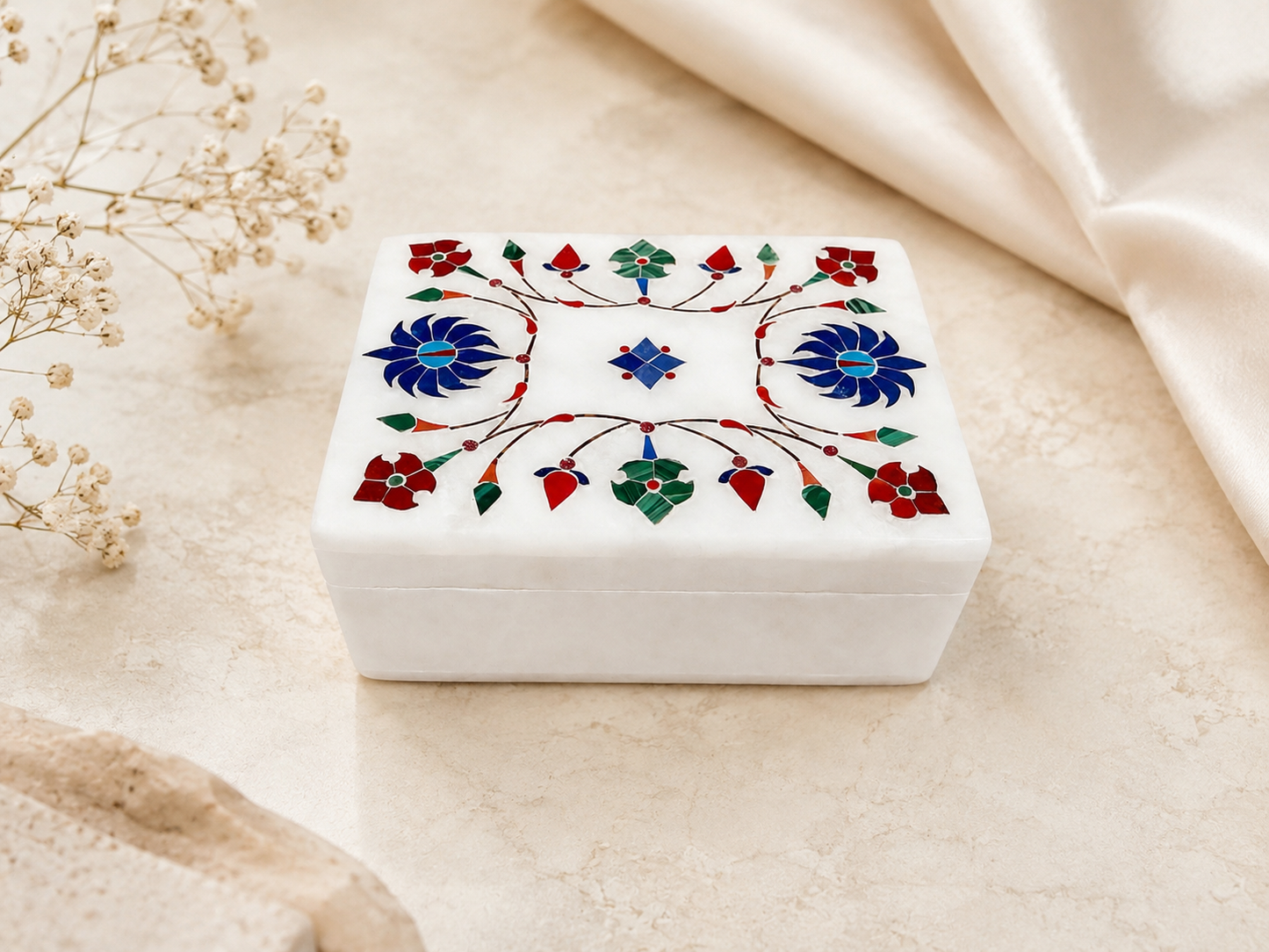 Handcrafted White Alabaster Jewellery Box with Floral Inlay – 3×4 Inch